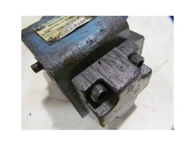 Sperry Vickers XCG-08 1B 30 Reducing Valve 0-1000 psi
