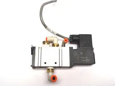 USED SMC VALVE SGL SOLENOID BODY DC21-26V