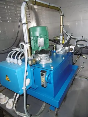 Rousselet Robatel DRC 100 Vx AV 2S mot vertical peeler centrifuge, 904L SS.