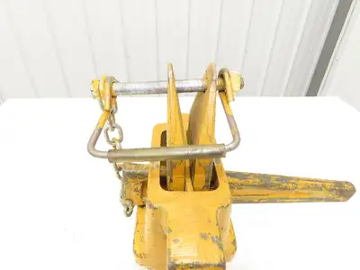 Aldon CB6-B Train Car Rail Clamp Wheel Block Chock 105-175Lb/Yd