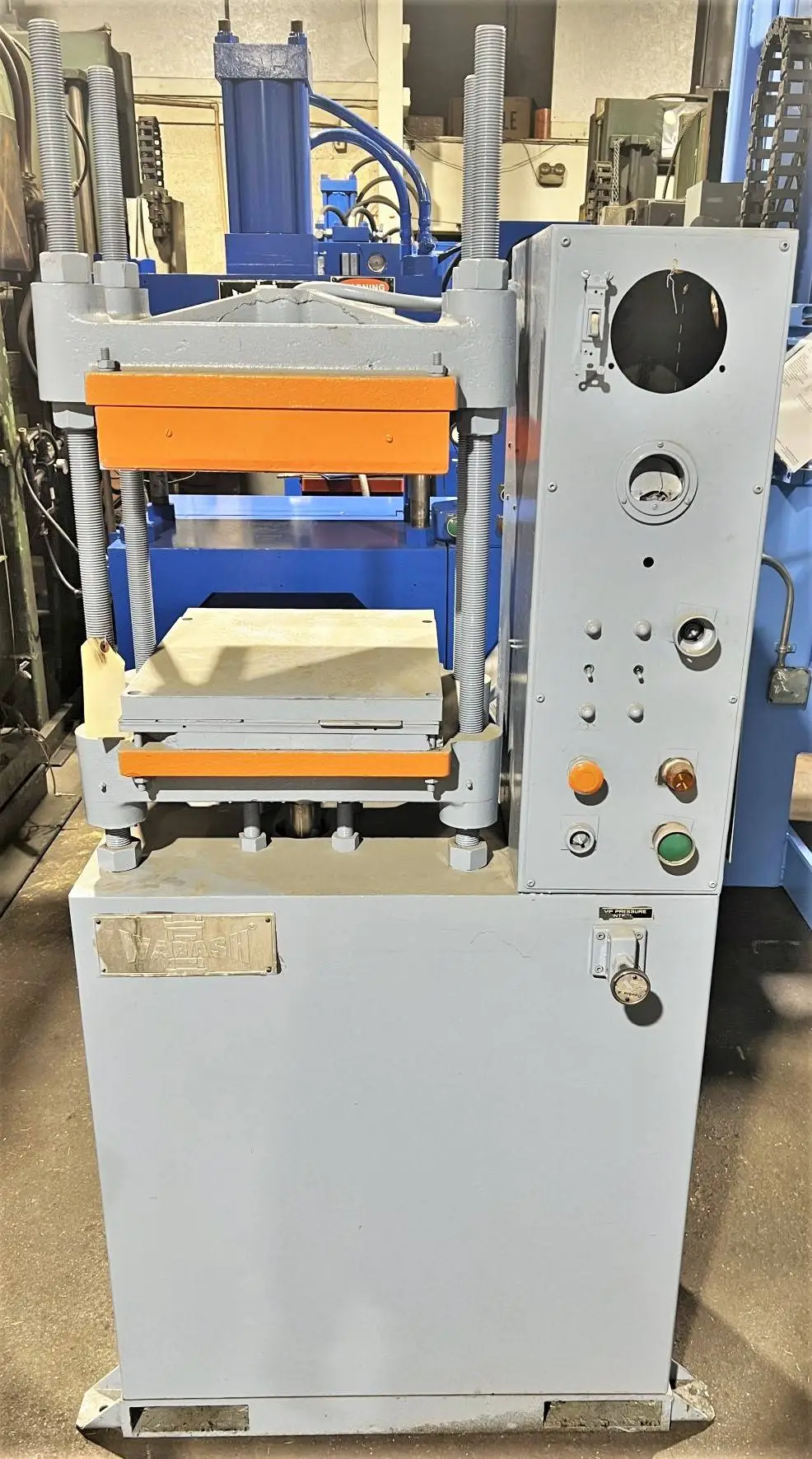USED 1982 WABASH WABASH 30-15-2TMB PRESS