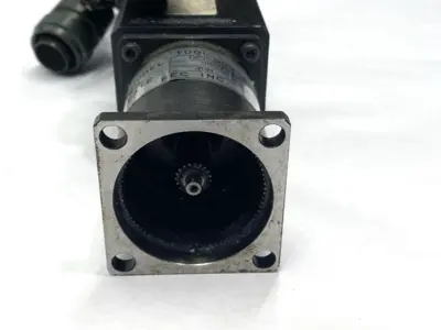 USED FEC PERMANENT MAGNET MOTOR 200W 2.4A W/ DFT-801W3-S TOOL
