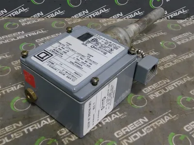 Square D 9025 GYW-3 Temperature Switch Series C 600VAC 125-240°F Used