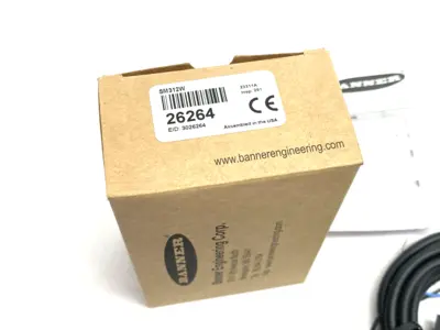 USED BANNER ENGINEERING MINI-BEAM DIVERGENT DIFFUSE SENSOR RANGE: 130MM 26264