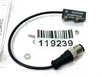 USED BANNER ENGINEERING ADJUSTABLE FIELD SENSOR OUTPUT: LO (LIGHT OPERATE) 810304
