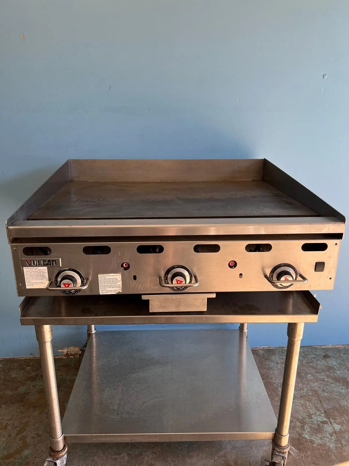 75-0354 Vulcan 36'' Natural Gas Thermostatic Griddle MSA36