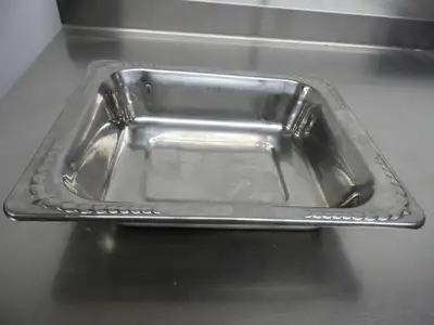 Used Golden Corral Used Vollrath 8230720 Miramar 3.4Qt Rectangular Decorative 1/2 Size Food Pan Steam Pans Illinois US | Falcon Restaurant Supply #1376480