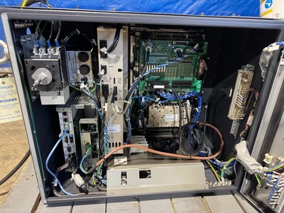 YASKAWA MOTOMAN GP7 6 Axis Robots | K.B. Industries LLC (14)