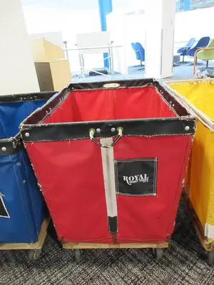 MOBILE, COMMERCIAL LAUNDRY  HAMPERS.