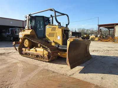 USED 2016 Caterpillar D6N XL