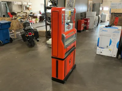Used _UNKNOWN_ _UNKNOWN_ Vending Machines Michigan US | Miedema Asset Management Group #1321351