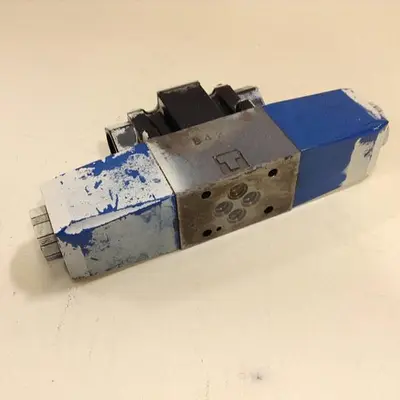 USED VICKERS DG4V37CMP7H750