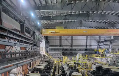 25,000 kg (55,000 lb / 27.5 Ton) 98 ft span Overhead Bridge Crane w/ 700 ft Crane Rail System