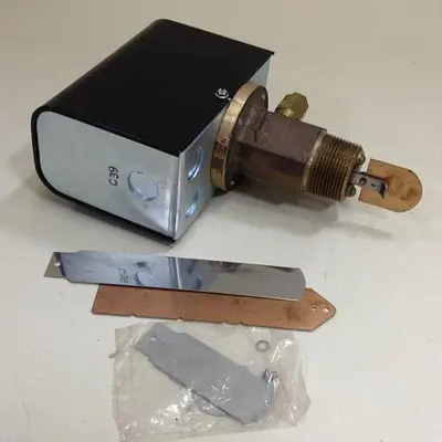 USED MCDONNELL & MILLER FS7-4