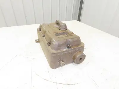 Square D H-100-XFA Explosion Proof Circuit Breaker Switch Enclosure 100A 600VAC