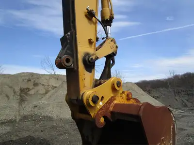 Used 2004 CATERPILLAR M318C Excavators New York US | Abele Tractor #1341439