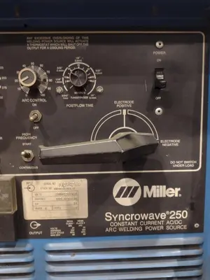 MILLER MODEL #SYNCROWAVE 250 AC/DC WELDER & RADIATOR-1 CHILLER: YOBRO #24819