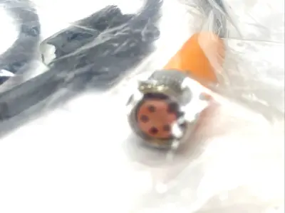 NEW IFM SENSOR CABLE M8 EVC272 1M