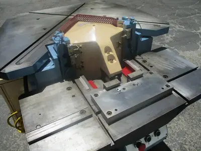 USED AMADA CSW-220