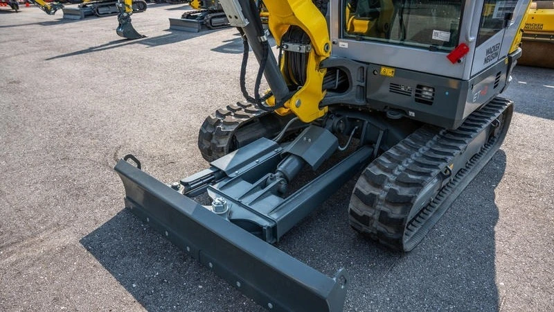 USED 2025 Wacker Neuson ET42