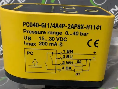 Turck PC040-Gi1/4A4P-2AP8X-H1141 Pressure Control 0-40 BAR NIB