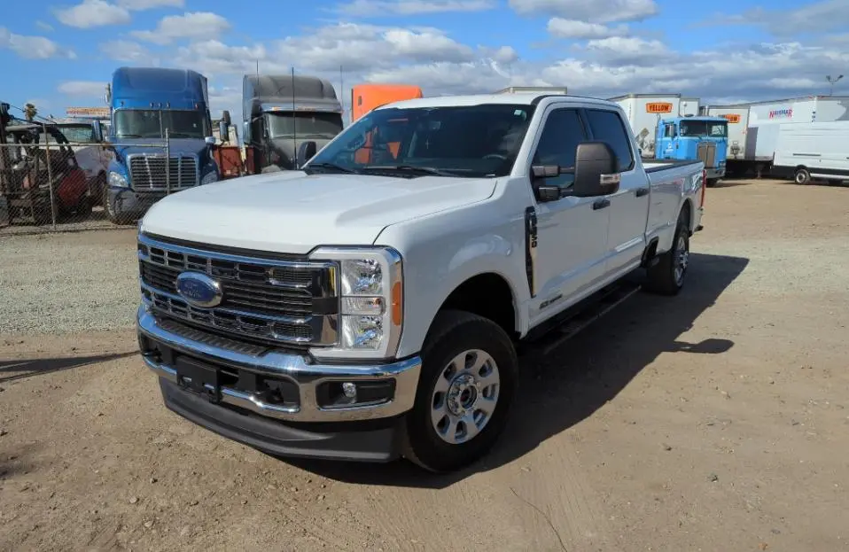 USED 2023 FORD SUPER DUTY F-350 SRW