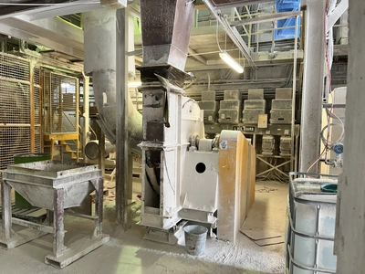 Air swept Continuous ball mill / Drier