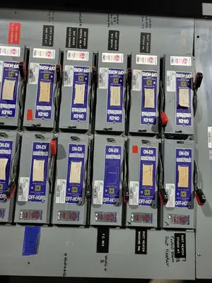 USED SQUARE D QMB-6081-2