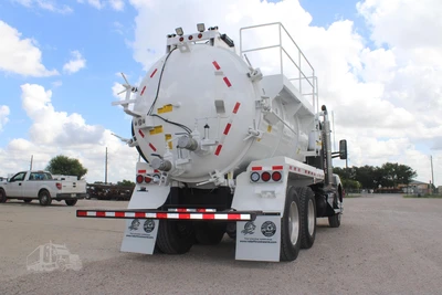 Used 2019 KENWORTH T880 Septic/Sewer/Vacuum Trucks Texas US | Roll Off Truck World #1491813