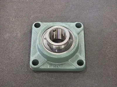 Square Flange Block Bearing 1-1/2" Bore, UCF208-108D1