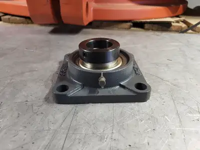 4-Bolt Flange Bearing FA208 w/ Insert Bearing SA208-240