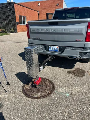 SO Safe Equipment Manhole PowerLifter Manhole Lifter | American Contractors Equipment Supply (2)