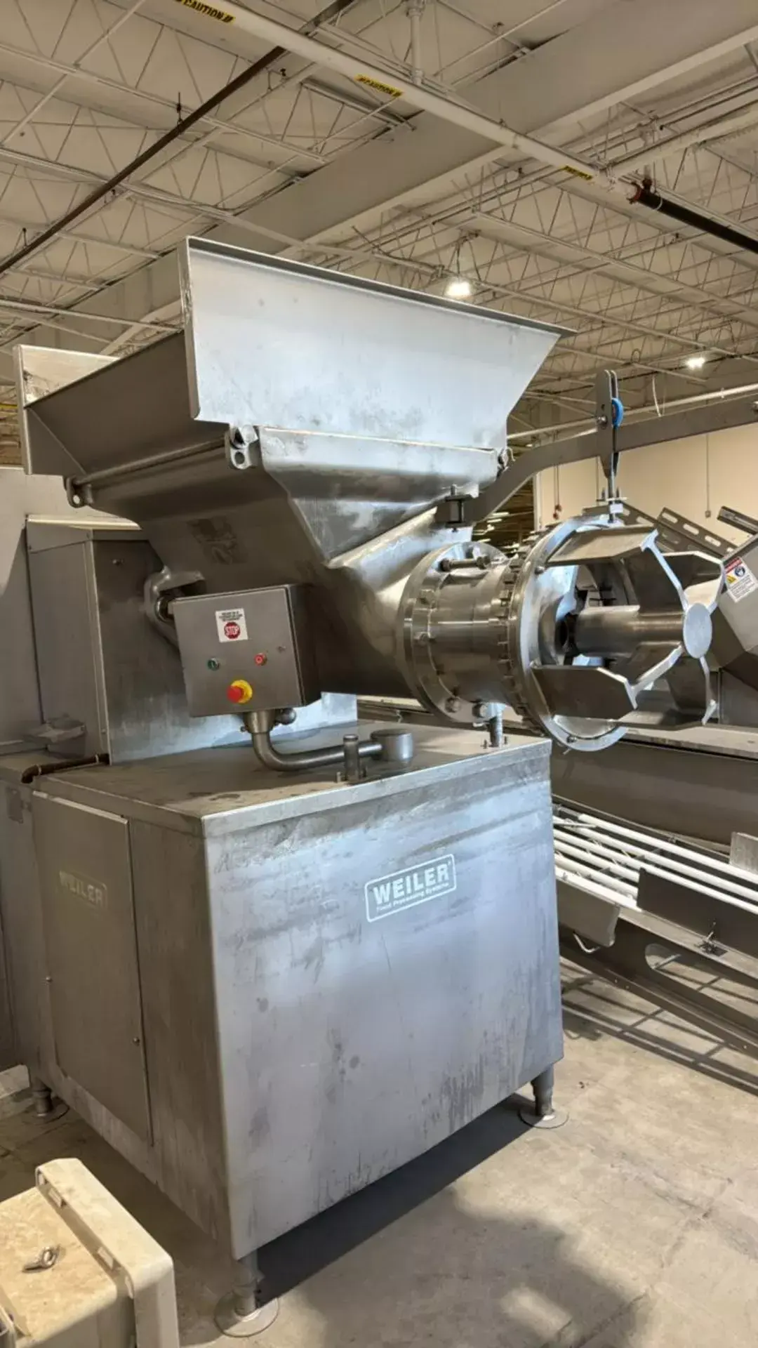 USED 2016 WEILER 1612