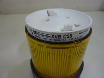 NEW TELEMECANIQUE XVB C38