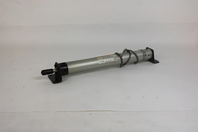 Used SMC CDG1LN25-200-B77 Parts (Hydraulics and Pneumatics) Kentucky US | Industrial Parts R Us Inc. #358230