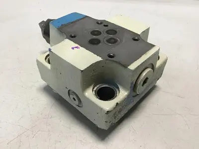 USED VICKERS CVCS25C1S2W24510