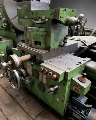1992 RYAZAN 1N65J-8 Lathes, Engine, Center | ESP Machinery Australia Pty Ltd (2)