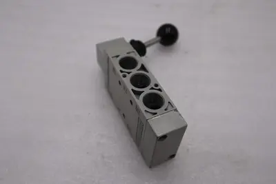 NEW OPEN BOX Numatics L23LA4520000000 pilot air control valve STOCK H1450A