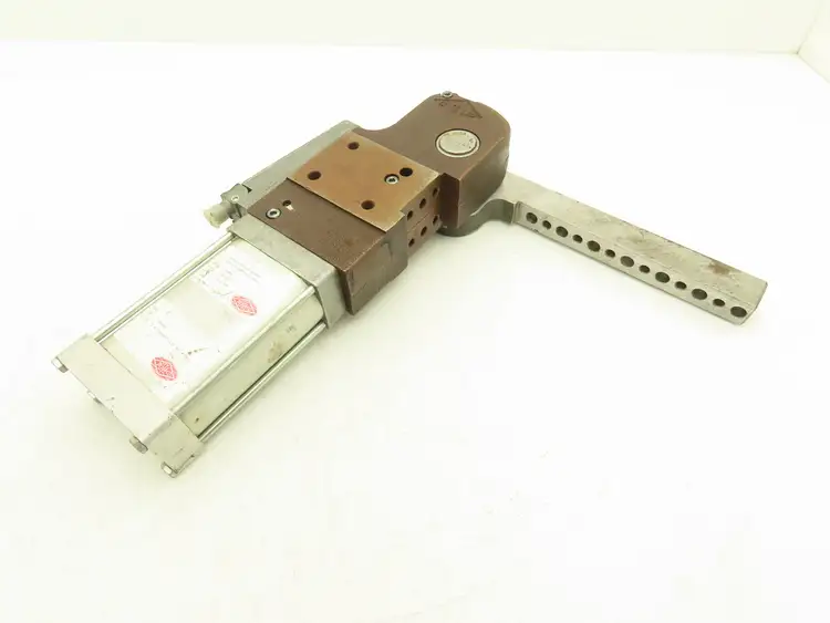 Used DESTACO _UNKNOWN_ Pneumatic Cylinders | Arrow Industrial #612254