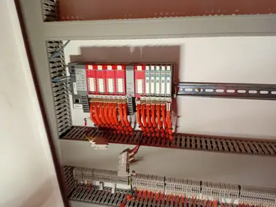 1200A Motor Control Center MCC, 575V, 1200A Bus, Form 4A, IP42 Enclosure