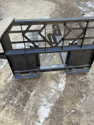 New | in-Stock BLUE DIAMOND 314011 Pallet Forks Tennessee US | Moore Equipment #1517328