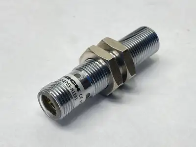 BI4-M12-AP6X-H1141 | Turck  Inductive Proximity Sensor Flush Mount 4mm 46070 - Used