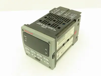 Honeywell 07866DHC2 Digital Analyzer Controller 07866DHC2-2-2-000-0-000-000