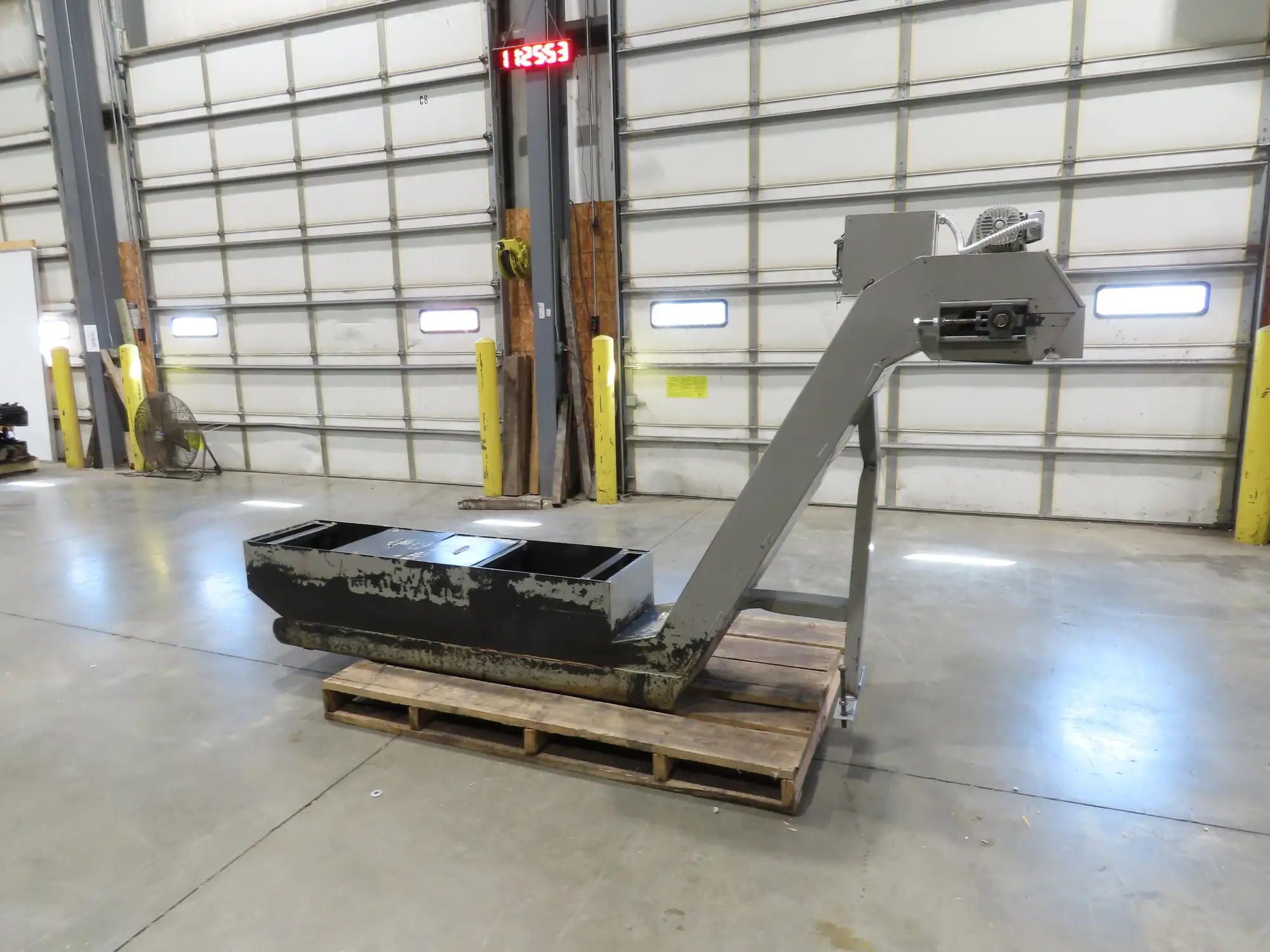 Enomoto CNC Chip Conveyor 16"x 67" Infeed 52-56" Discharge 220V 3PH