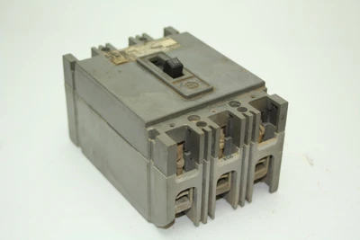 Used Westinghouse HFB3020 Circuit Breakers California US | Davliegogo LLC #1705256