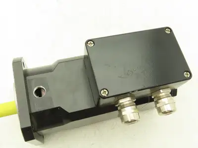 Bautz M406D-00101-3000-6 AC Servo Motor 330V 4.4A 6450RPM