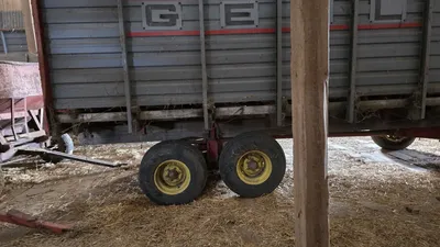 GEHL BU970 Silage wagon | Iron Listing (31)