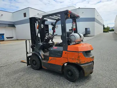 Used 2006 TOYOTA 7FGU25 Misc Forklifts British Columbia CA | Lenmark #1426390