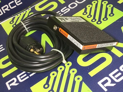LINEMASTER TREADLITE II T-91-S FOOT SWITCH WITH CABLE & PLUG