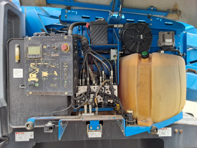 USED 2016 Genie Z-62/40